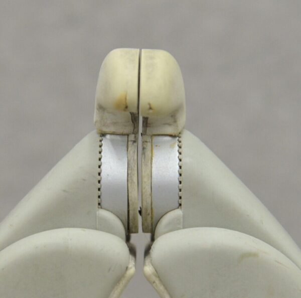 Ottobock System Electric Greifer DMC VariPlus 8E33=9 Prosthetic Hand