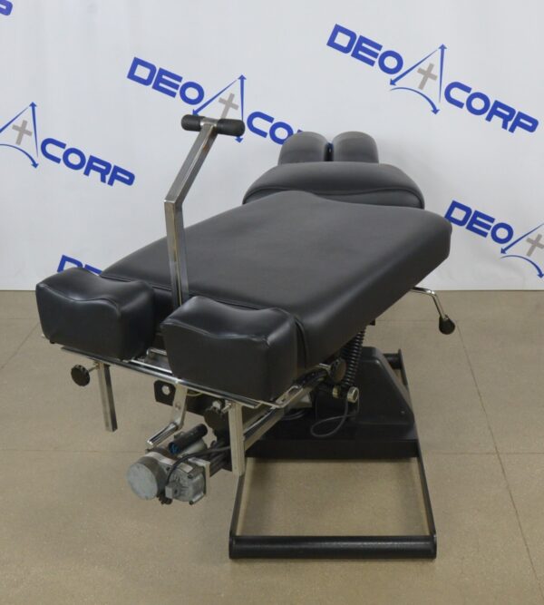 Phillips Titan 5E Chiropractic Elevation Table W/ Flexion-Distraction & 2 Drops