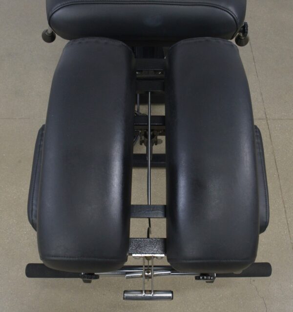 Phillips Titan 5E Chiropractic Elevation Table W/ Flexion-Distraction & 2 Drops