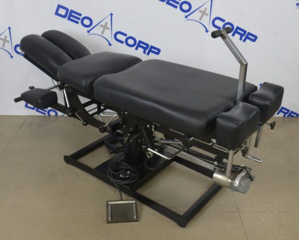 Phillips Titan 5E Chiropractic Elevation Table W/ Flexion-Distraction & 2 Drops
