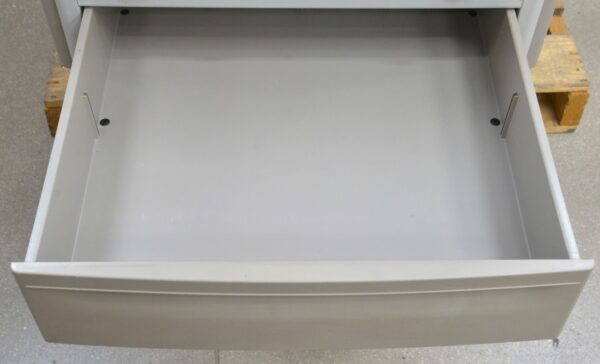 Brewer 6500 Access High-Low Exam Table Power Back W/ Foot Switch