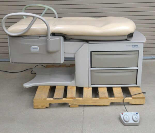 Brewer 6500 Access High-Low Exam Table Power Back W/ Foot Switch