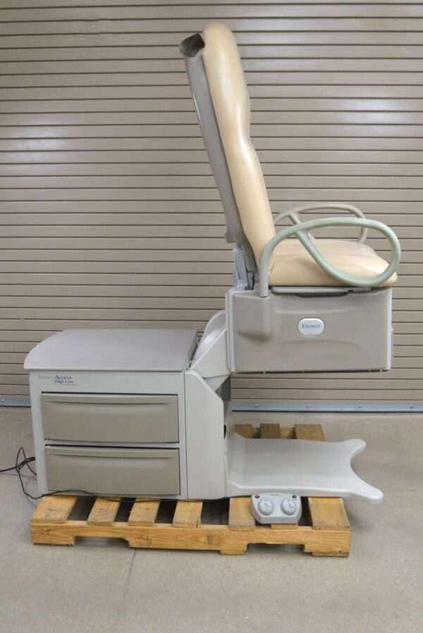 Brewer 6500 Access High-Low Exam Table Power Back W/ Foot Switch
