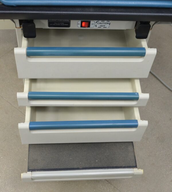 Midmark 404-007 Barrier Free Manual Exam Table