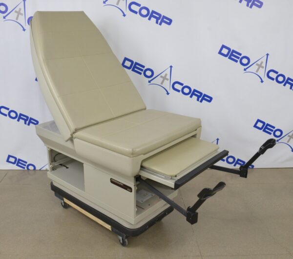 Midmark Ritter 405-015 Barrier Free Hi-Low Power Examination Table