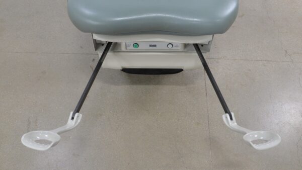 Midmark Ritter 623-008 Barrier Free Hi-Low Power Examination Table