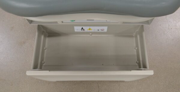 Midmark Ritter 623-008 Barrier Free Hi-Low Power Examination Table