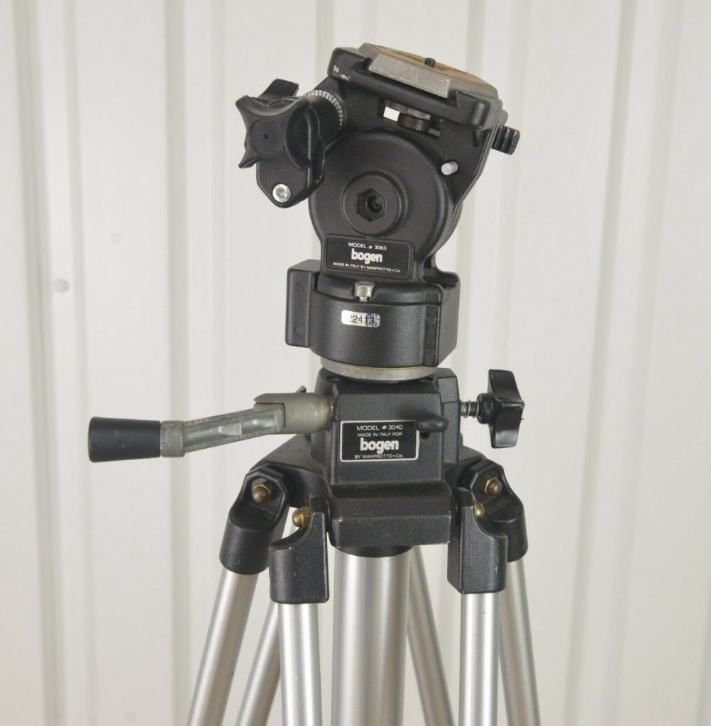 Bogen Manfrotto 3040 Silver Professional Camera Tripod w/ 3063 Head