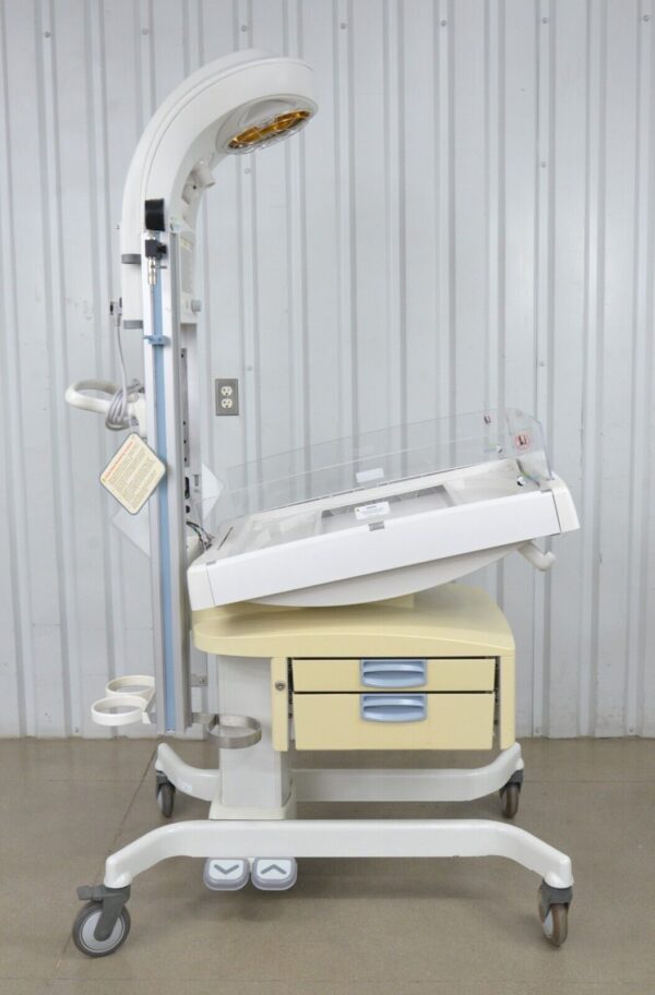 GE Healthcare Panda Ires Bedded Baby Warmer
