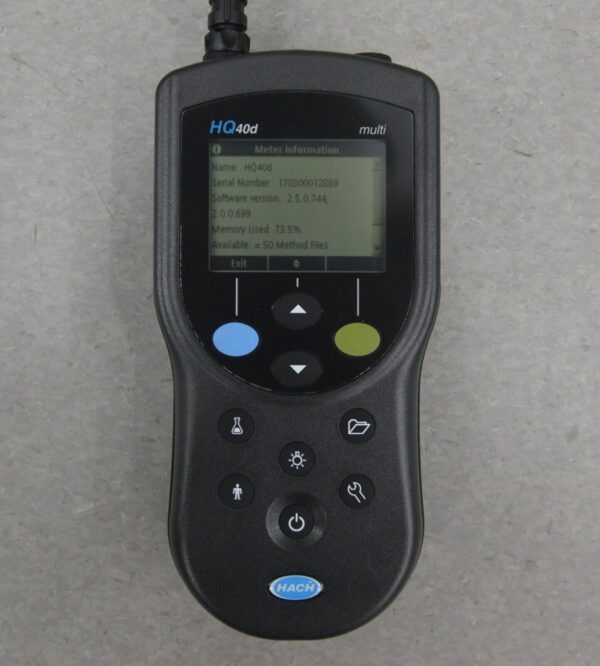 Hach DR 900 Colorimeter W/ sensION5 Meter & HQ40d Meter Water Analysis Kit