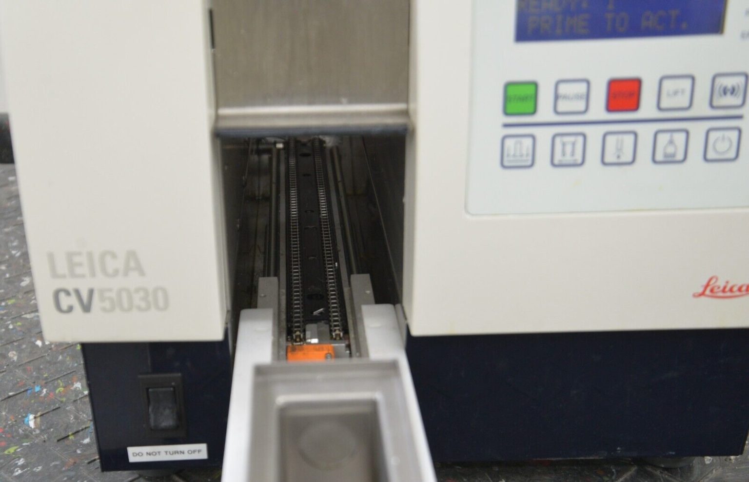 LEICA CV5030 Fully Automated Glass Coverslipper Histology Cytology