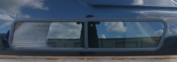 Leer 122 Fiberglass Truck Cap/Camper Black Chevrolet Silverado 8' Bed 2007-14