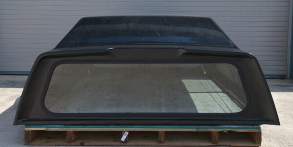 Leer 122 Fiberglass Truck Cap/Camper Black Chevrolet Silverado 8' Bed 2007-14