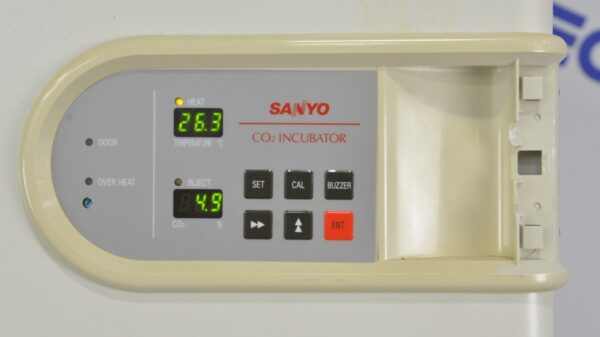 Sanyo MCO-17A Dual Double Stack CO2 Incubator
