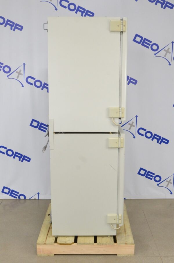 Sanyo MCO-17A Dual Double Stack CO2 Incubator