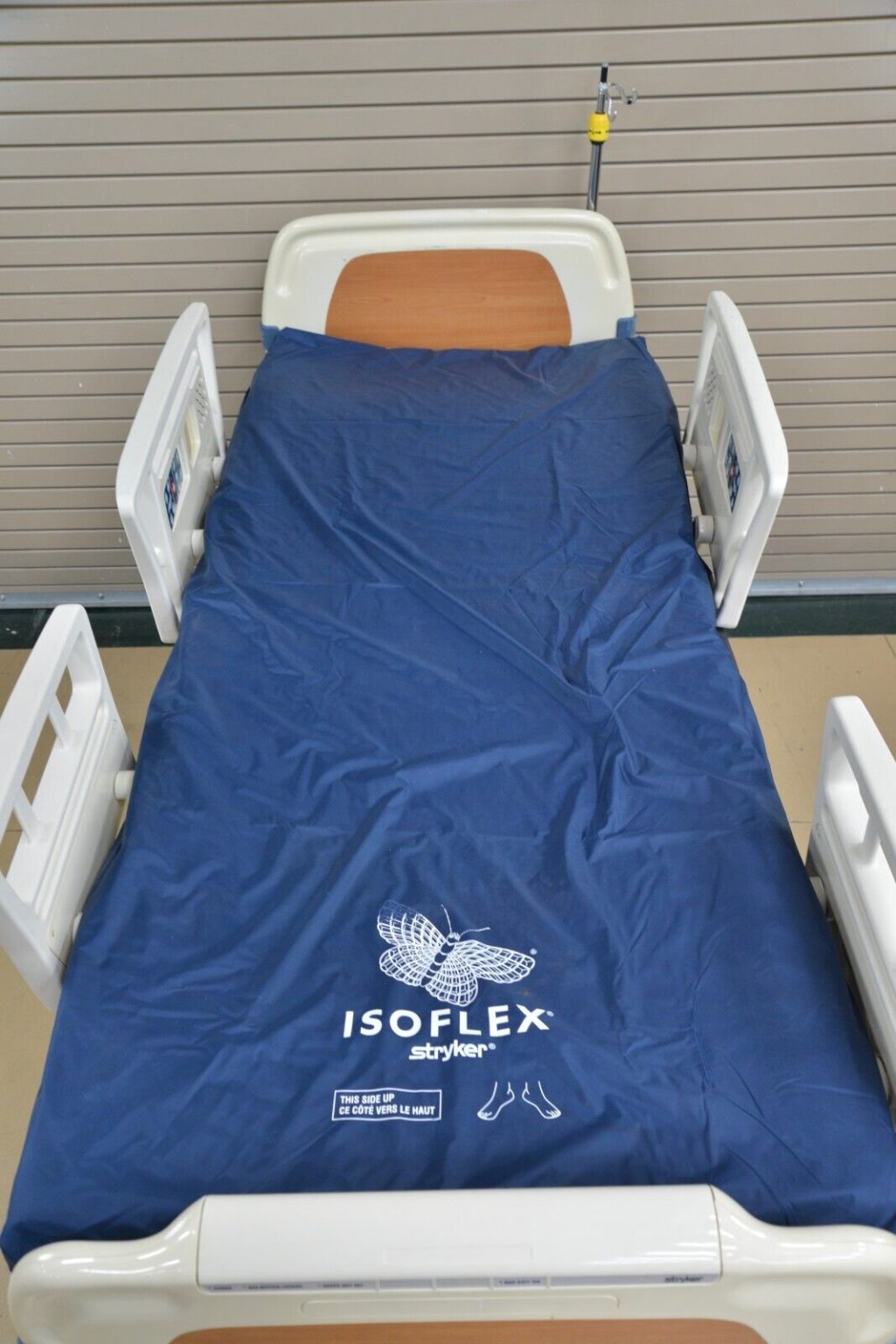 Stryker Secure II/Secure 3002 Critical Care Hospital Bed w/IsoFlex Supp