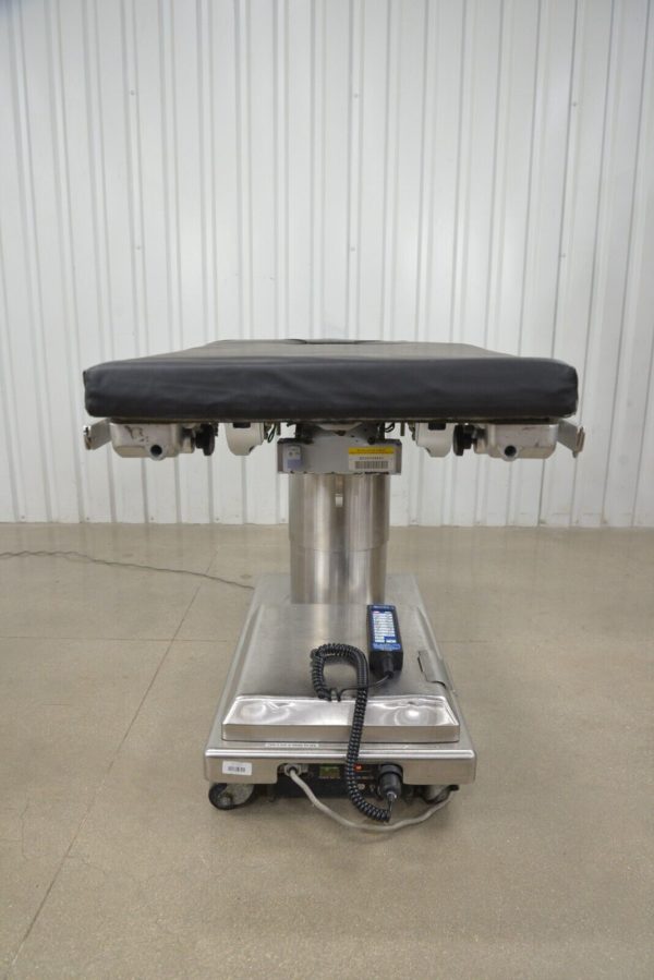 Stryker Skytron 6700B Hurcules Surgical Table W/ Skytron 3503 E2 Remote 11191