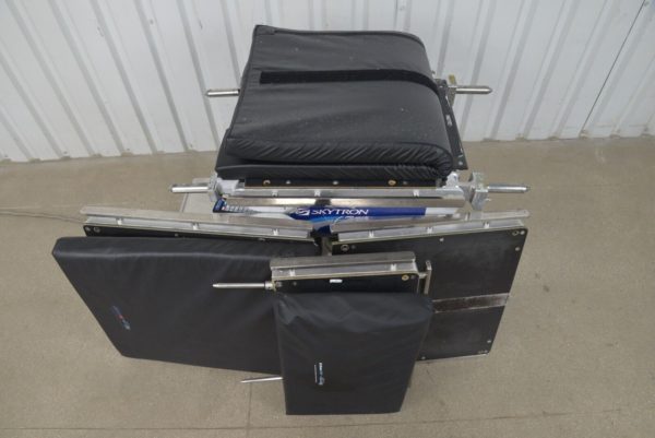 Stryker Skytron 6700B Hurcules Surgical Table W/ Skytron 3503 E2 Remote 11191
