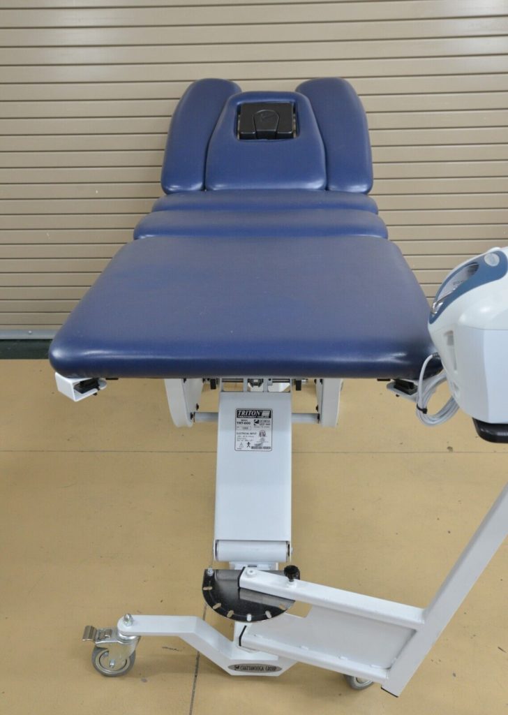 Chattanooga Triton DTS 2841 Traction Unit w/ TRT600 Treatment Table