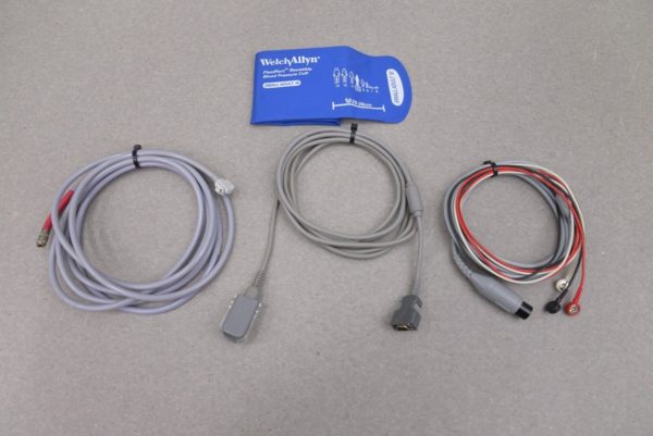 Datascope Passport 2 Patient Monitor 0998-00-0170-0131A W/ Accessories