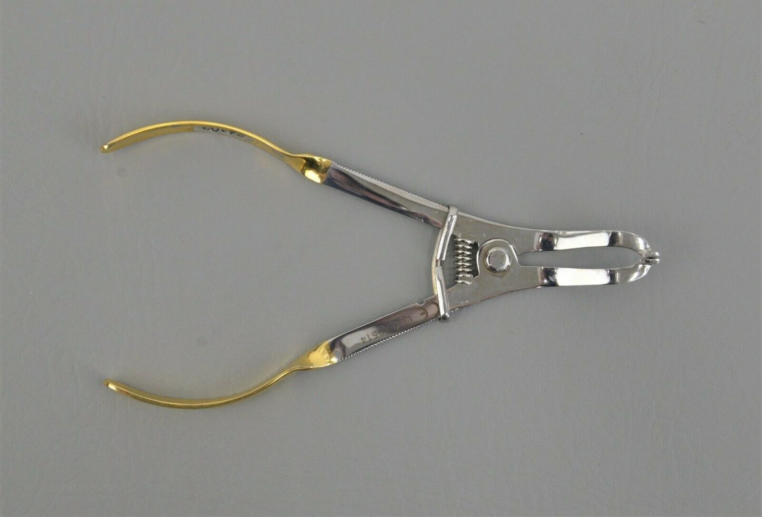 Dentsply Dental Rubber Dam Clamp Ivory Lightweight Forceps (24103