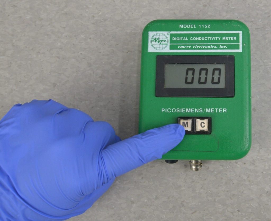 Emcee 1152 Digital Conductivity Meter Rhino Trade LLC