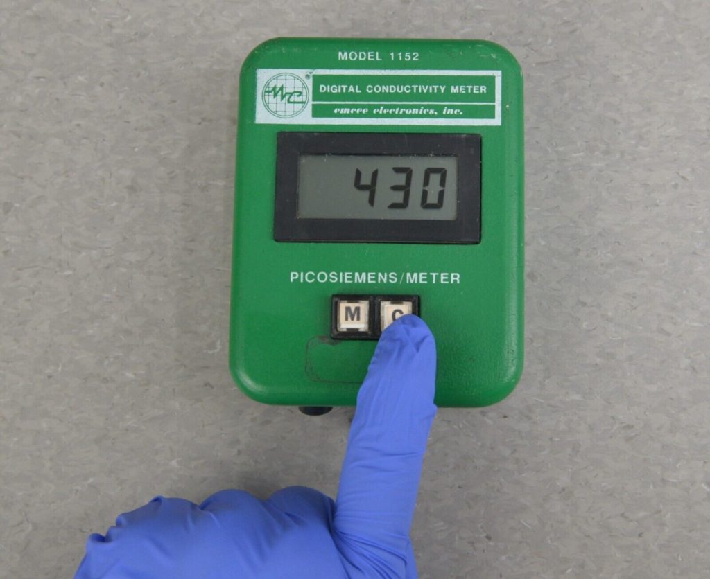 Emcee 1152 Digital Conductivity Meter Rhino Trade LLC