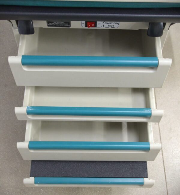 Midmark 404-008 Barrier Free Manual Exam Table