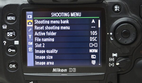 Nikon D3 FX 12.1 MP Digital SLR Camera Body W/ Battery & Battery Charger