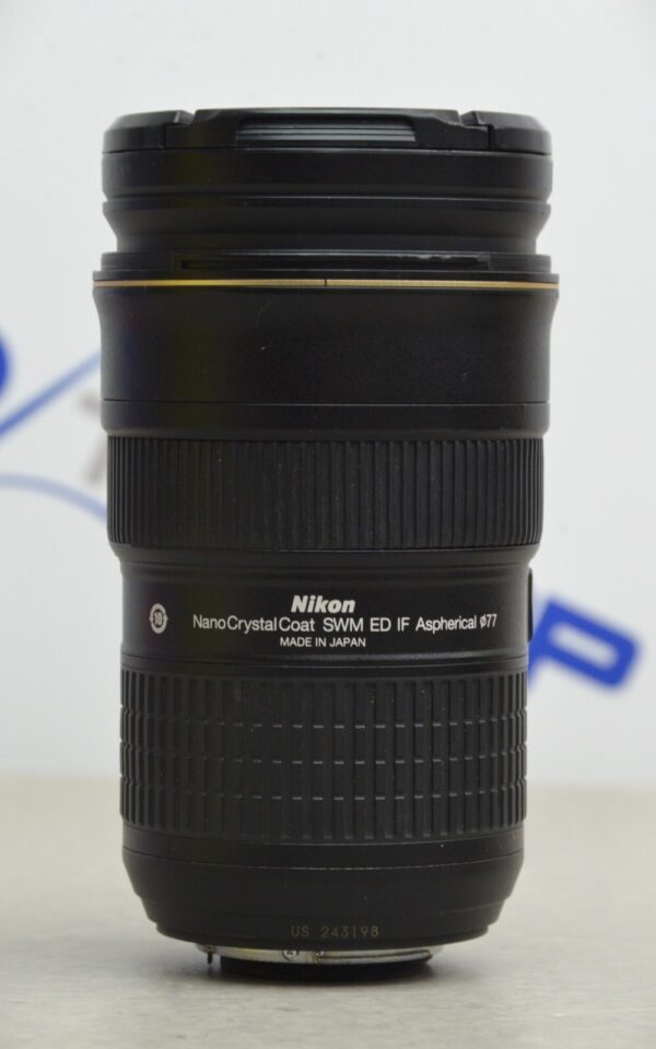 Nikon D3s FX Digital SLR Camera W/AF-S NIKKOR 24-70mm f/2.8G ED N Lens & Battery
