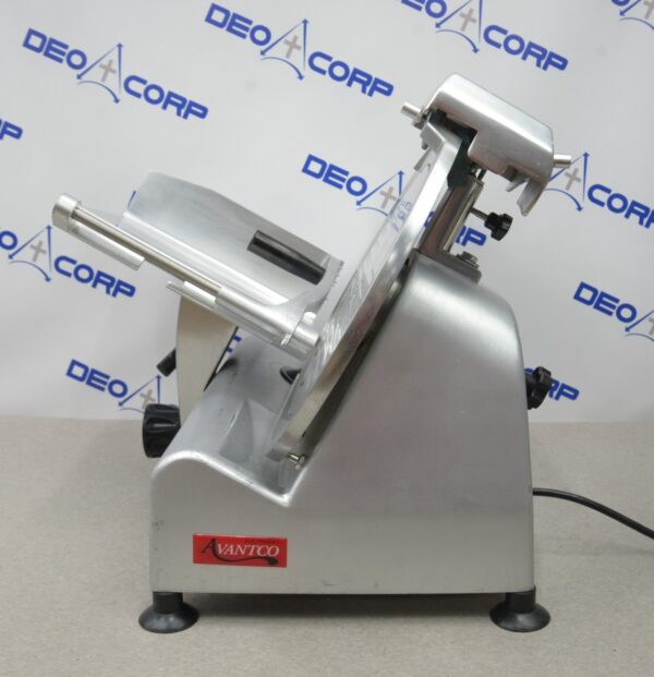 Avantco SL312 12" Semi-Automatic Gravity Feed Meat Slicer 1/3 hp