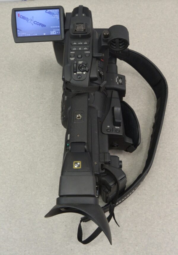 Canon XF305a HD 3CMOS CF 1080i 18x Zoom Video Camcorder With Battery