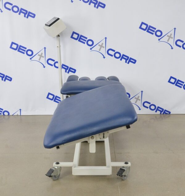 Chattanooga 3D-Active Trac 73000A Chiropractic Traction Exam Table