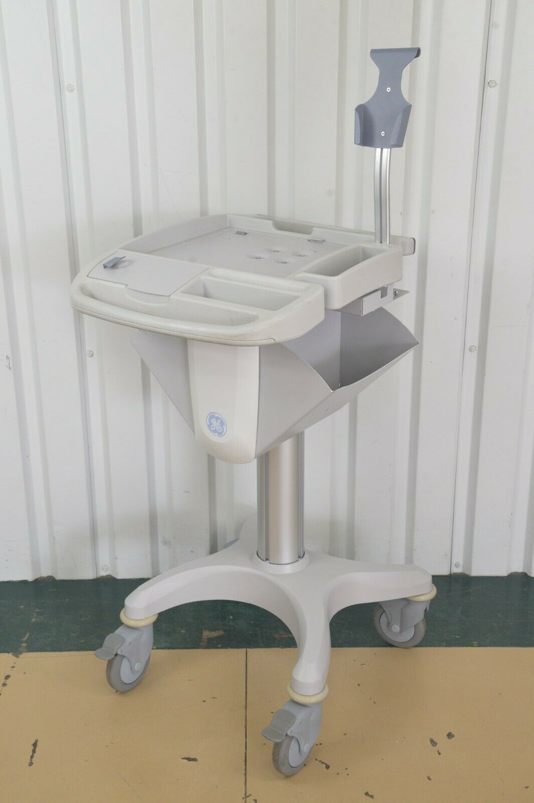 GE Medical Systems Mac 5000 Trolley Docking Cart Station GEMS 2017210
