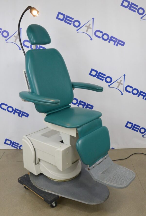 Global Surgical SMR MaxiSelect S270000 Power Exam Dental Chair W/ Solarlite Lamp