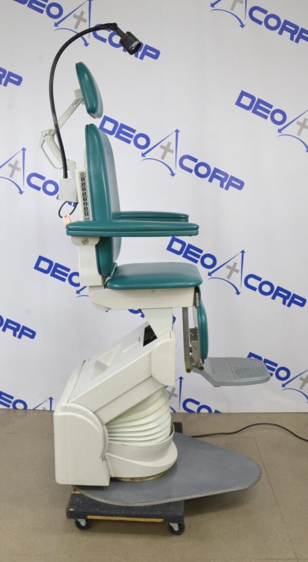 Global Surgical SMR MaxiSelect S270000 Power Exam Dental Chair W/ Solarlite Lamp