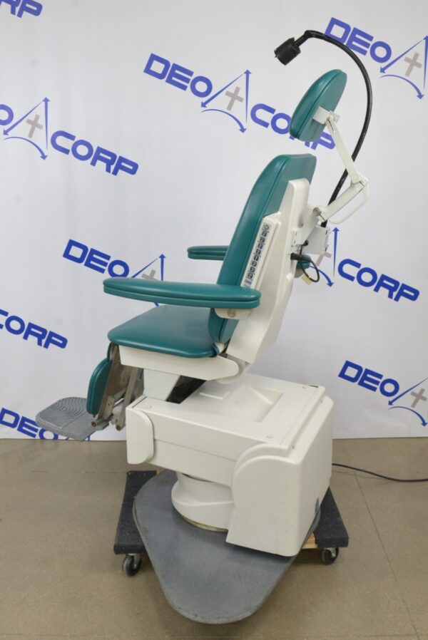 Global Surgical SMR MaxiSelect S270000 Power Exam Dental Chair W/ Solarlite Lamp