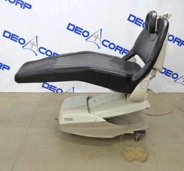 Midmark 153592-001 UltraComfort Dental Chair W/ Foot Pedal