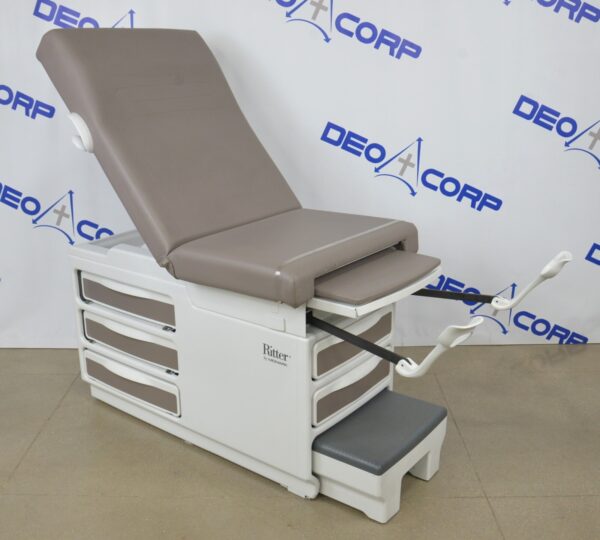 Midmark 204-011 Barrier Free Manual Examination Table