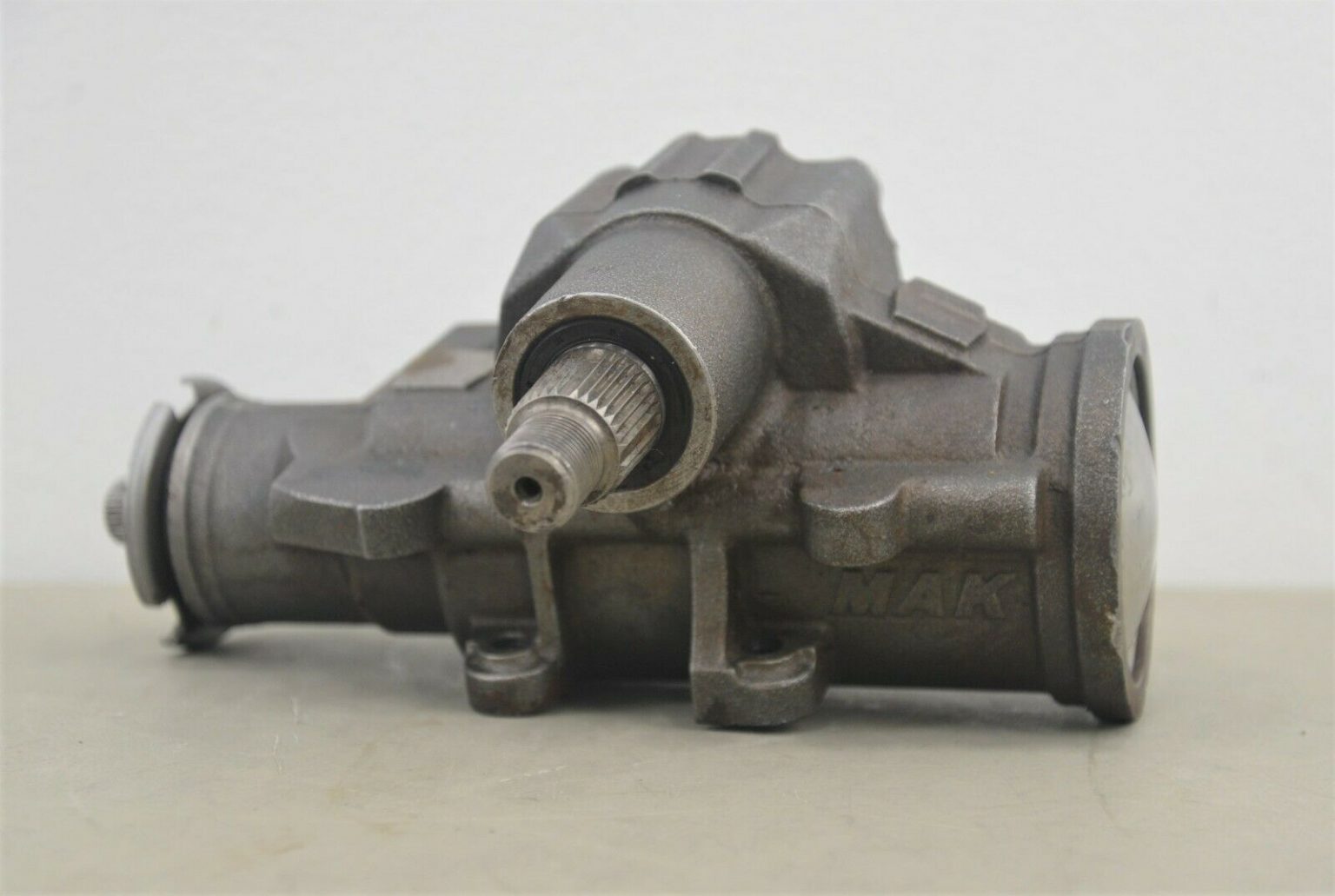 New NOS Steering Gear Box HMMWV HUMVEE 1920712460232 MFRT8668 (21660