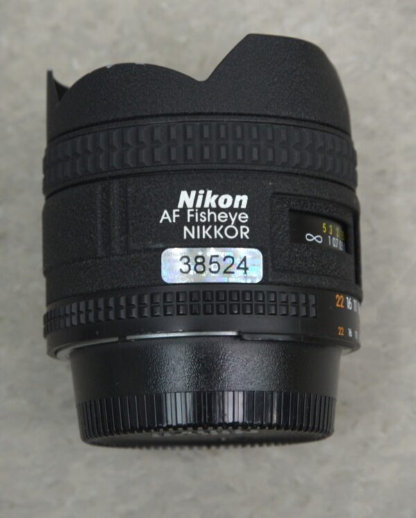 Nikon AF Fisheye Nikkor 16mm f/2.8 D Lens