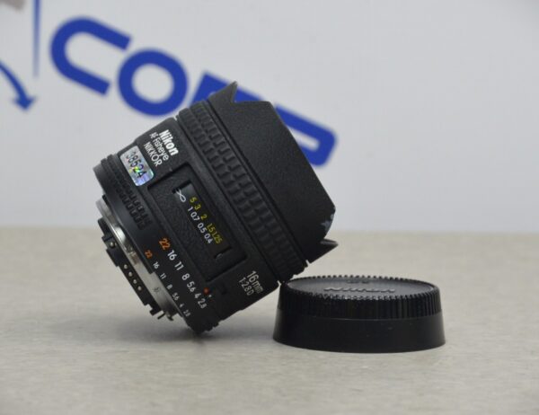 Nikon AF Fisheye Nikkor 16mm f/2.8 D Lens
