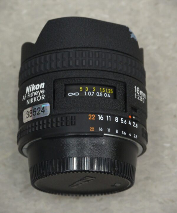Nikon AF Fisheye Nikkor 16mm f/2.8 D Lens
