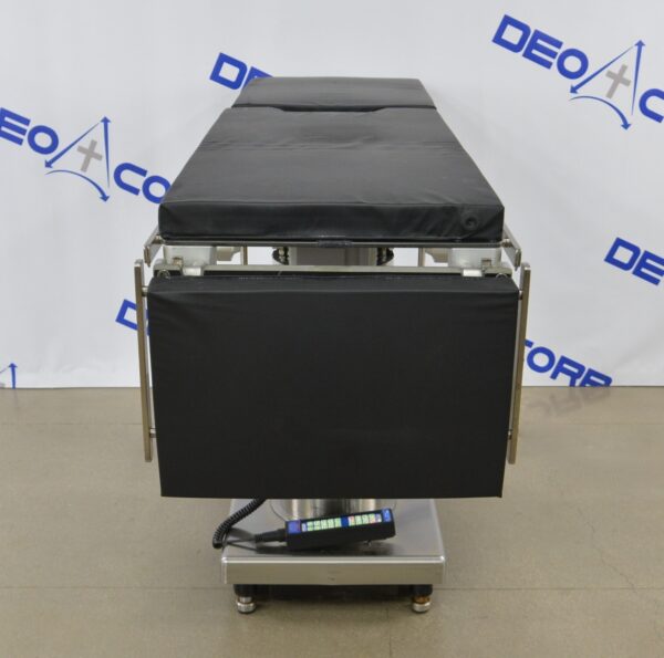 Skytron 6701 Hercules Surgical Table W/ Skytron 6700 Series Remote