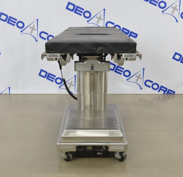 Skytron 6701 Hercules Surgical Table W/ Skytron 6700 Series Remote