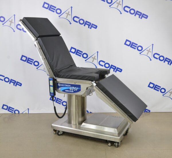 Skytron 6701 Hercules Surgical Table W/ Skytron 6700 Series Remote