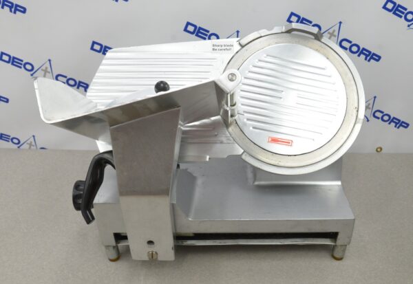 Avantco SL512 12" Semi-Automatic Gravity Feed Meat Slicer 1/2 hp