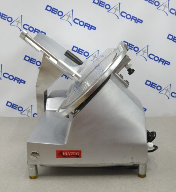 Avantco SL512 12" Semi-Automatic Gravity Feed Meat Slicer 1/2 hp