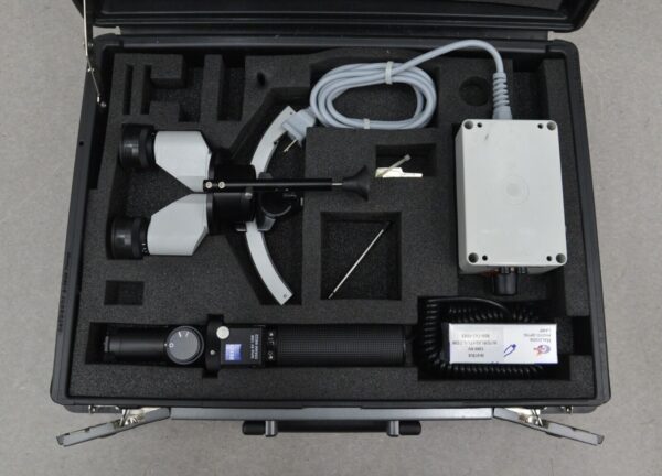 Carl Zeiss Meditec AG 301062-9901 Handheld Slit Lamp W/ Case