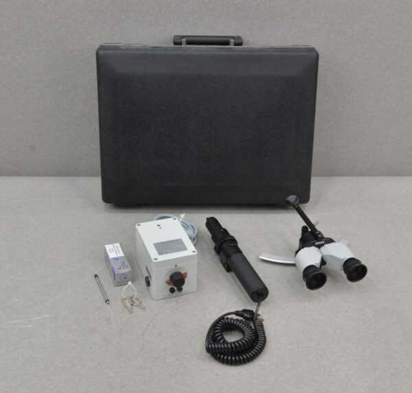 Carl Zeiss Meditec AG 301062-9901 Handheld Slit Lamp W/ Case